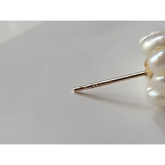 10K Yellow Gold Pearl Cluster Flower Shaped Stud Post Earrings Vintage - Picture 8 of 10
